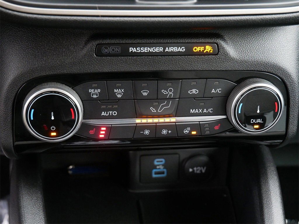 Used 2022 Ford Escape SE w/ Cold Weather Package image 22