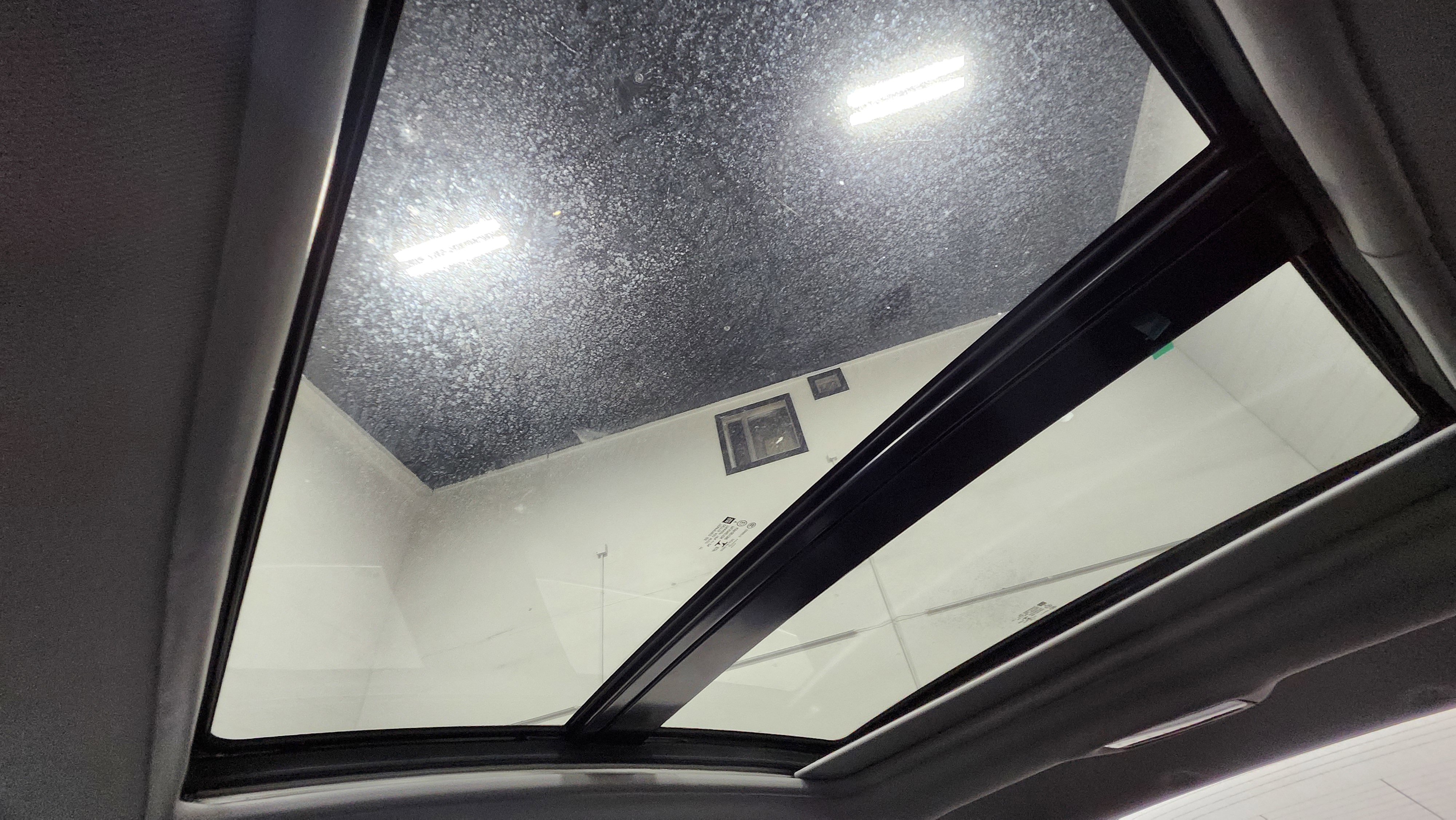 Used 2022 Chevrolet Malibu LT image 2