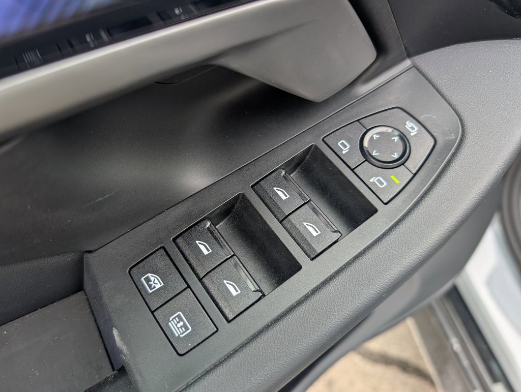 Used 2024 BMW 540i xDrive w/ Premium Package image 15