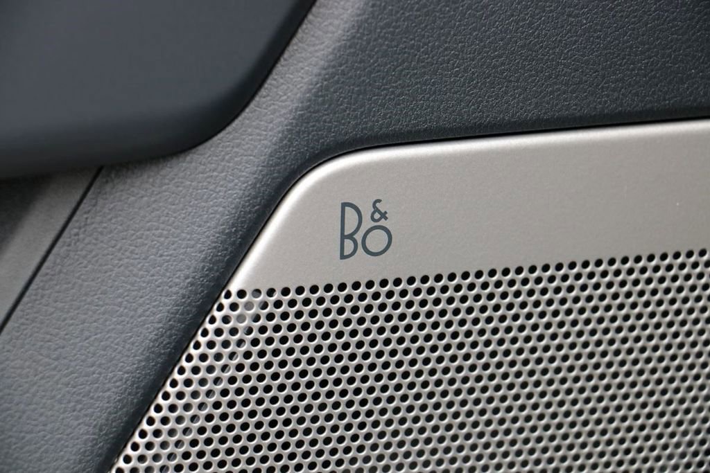 New 2025 Ford F150 XLT w/ Equipment Group 303A High image 16