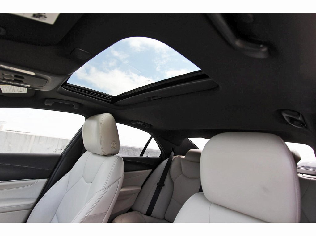 Used 2024 Cadillac CT4 Luxury w/ Sun And Sound Package RWD image 27