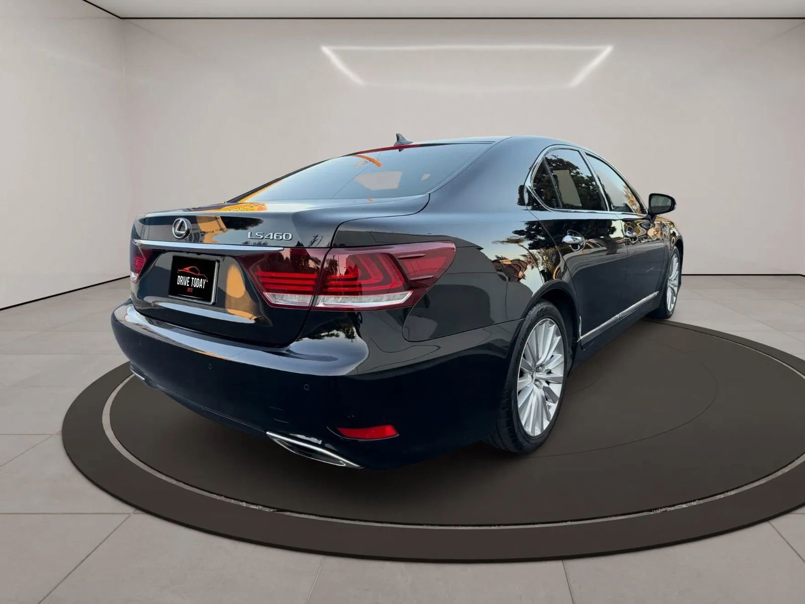 Used 2013 Lexus LS 460 w/ Comfort Pkg RWD image 5