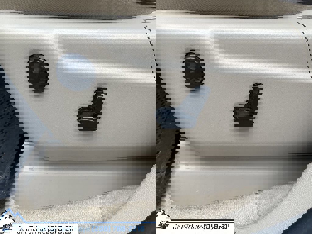 Used 2018 Jeep Grand Cherokee Overland image 19