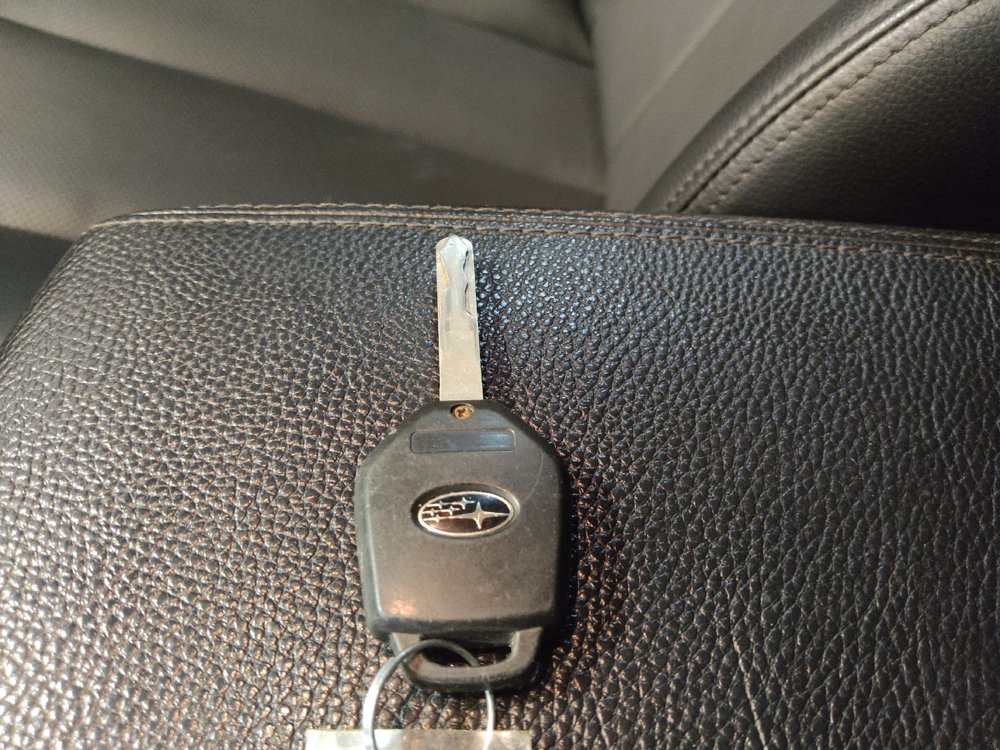 Used 2014 Subaru Outback 3.6R Limited w/ Accessory Value Package (OYZ) AWD/4WD image 32