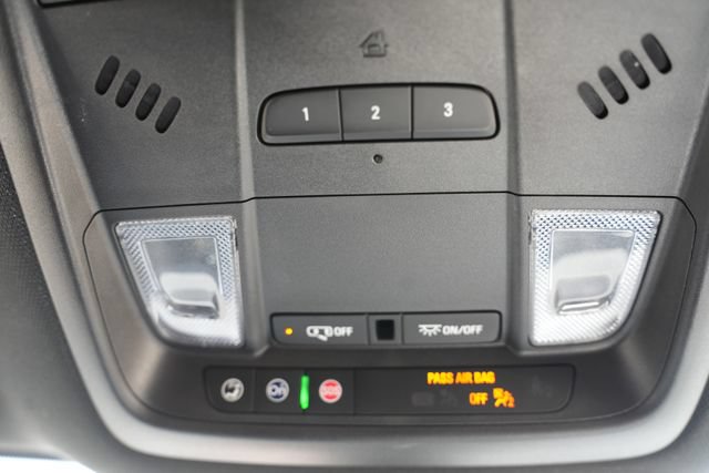 Used 2024 Buick Enclave Premium AWD/4WD image 34
