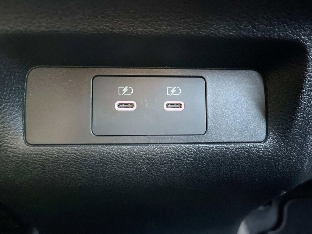 Certified 2025 Nissan Murano SV image 23