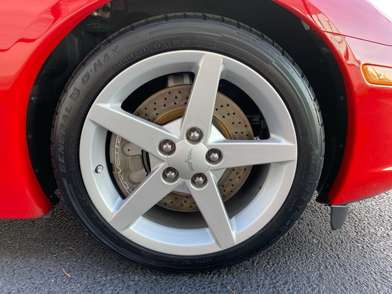 Used 2005 Chevrolet Corvette Coupe w/ Preferred Equipment Group image 35