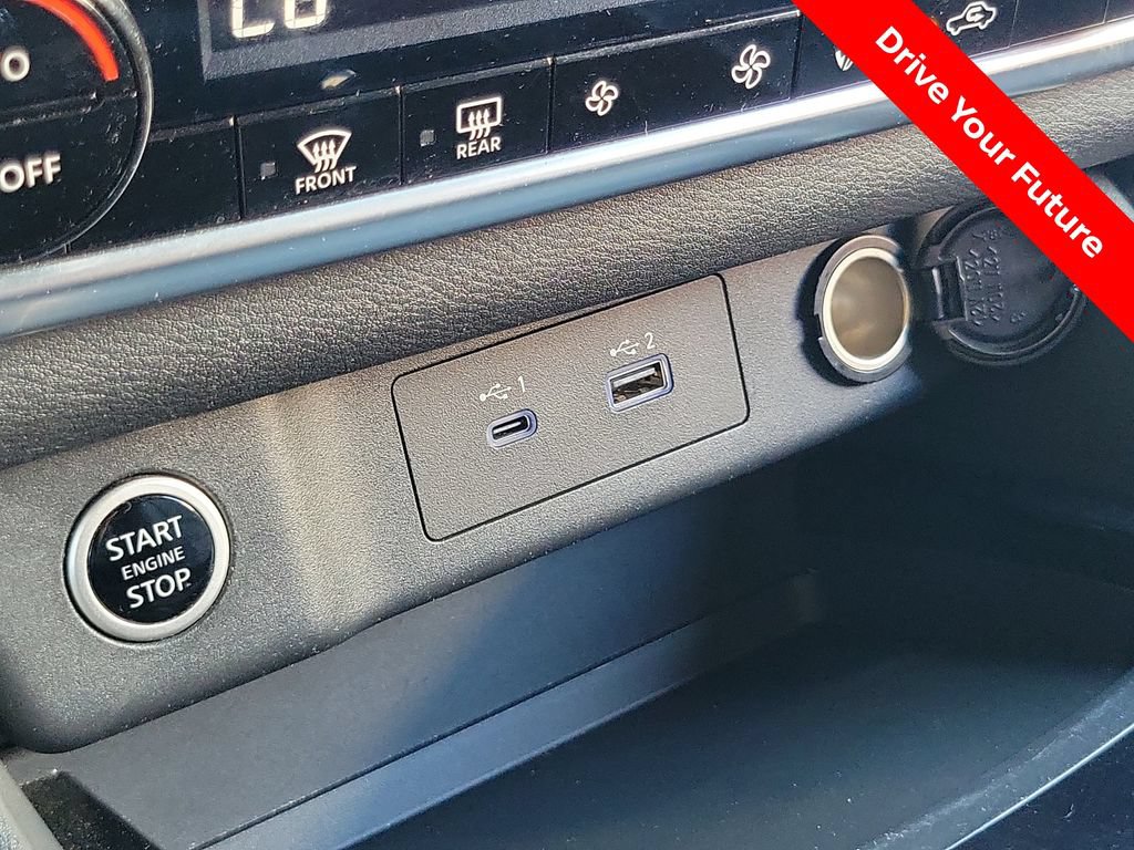 Certified 2021 Nissan Rogue SV FWD image 12