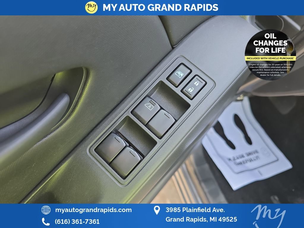 Used 2022 Nissan Frontier S w/ Technology Package AWD/4WD image 11