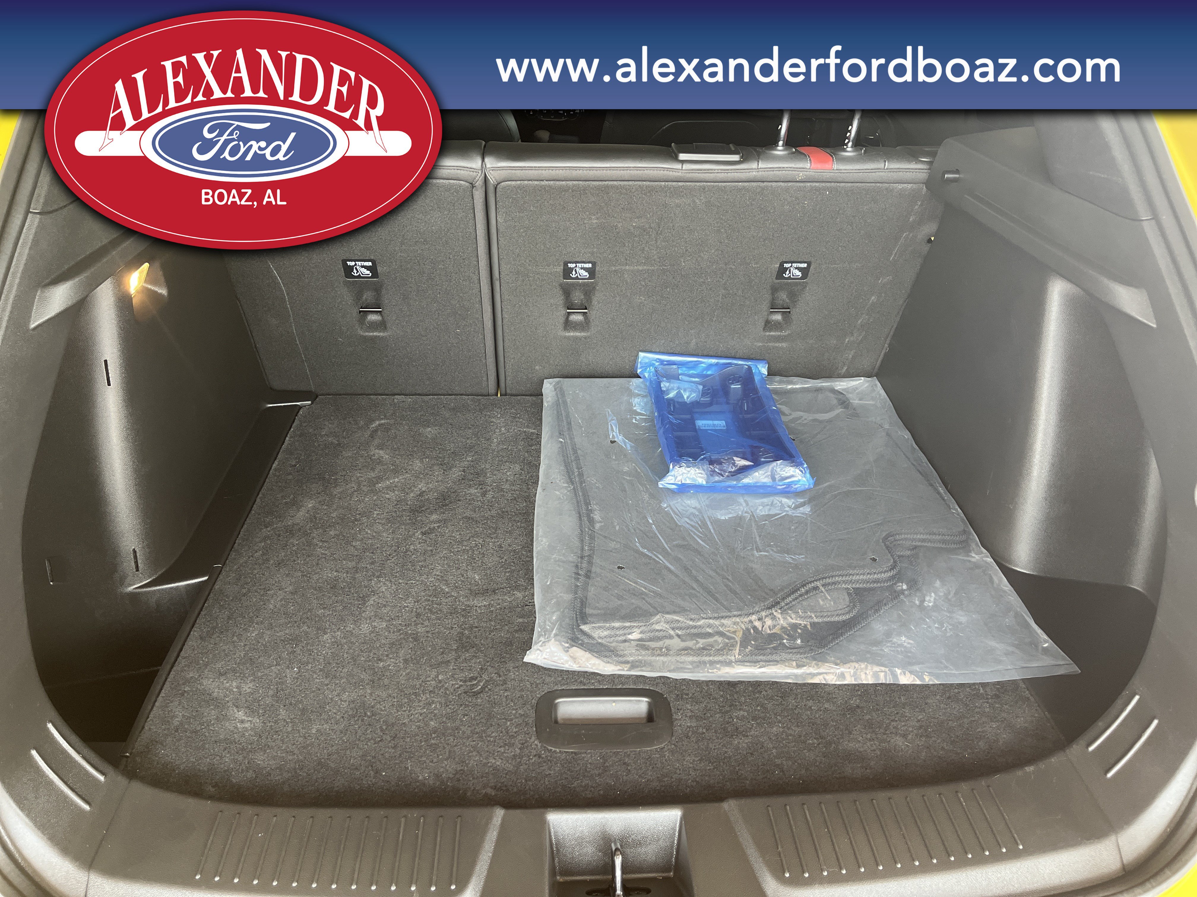 Used 2025 Chevrolet Trax RS w/ Sunroof Package FWD image 18