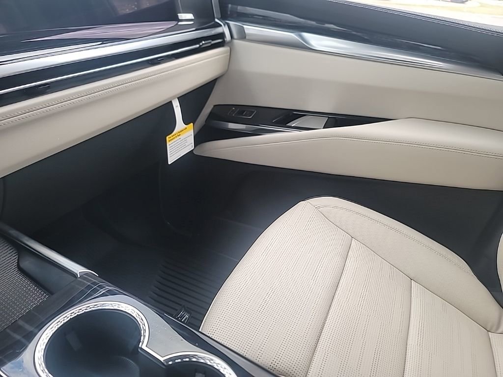 Certified 2026 Cadillac Escalade Sport w/ Touring Package image 32