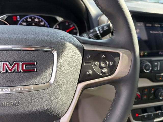 Used 2024 GMC Terrain Denali w/ Denali Premium Package AWD/4WD image 8