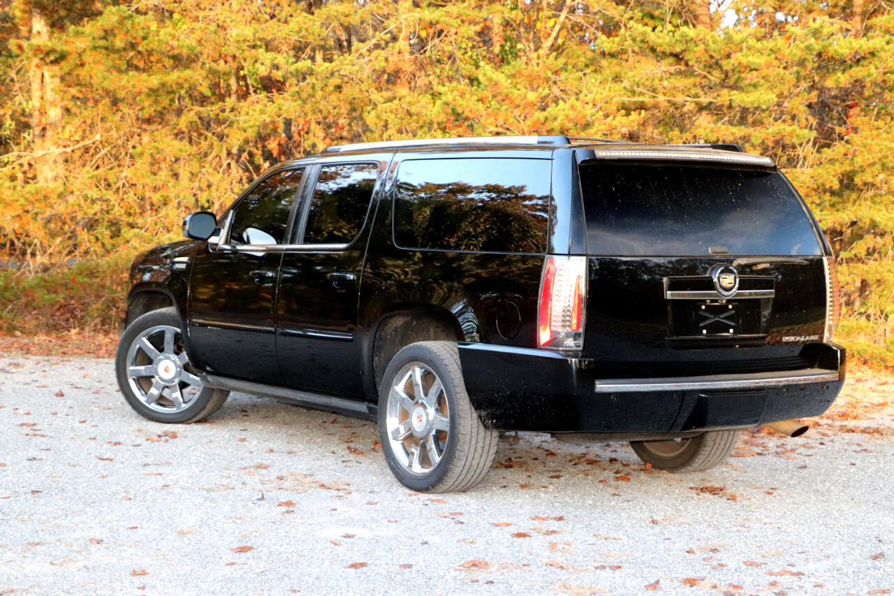 Used 2014 Cadillac Escalade ESV Premium image 25