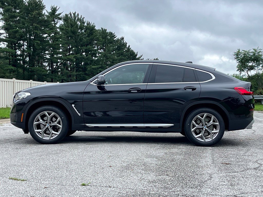Used 2023 BMW X4 xDrive30i w/ Premium Package AWD/4WD image 6