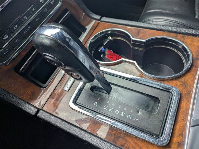 Used 2016 Lincoln Navigator Select AWD/4WD image 10