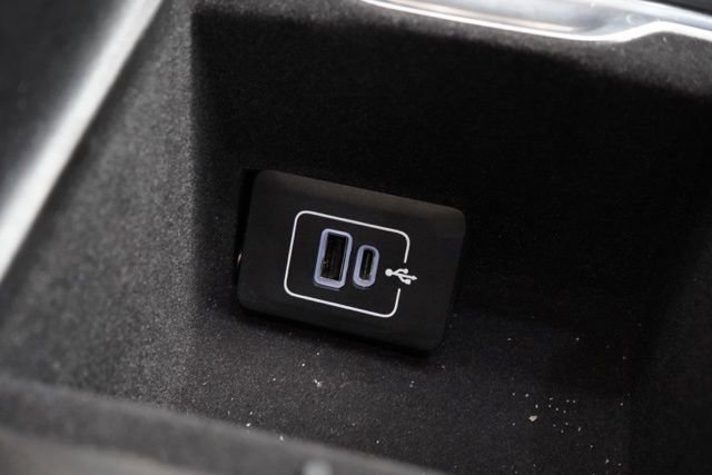 Used 2025 Maserati Grecale GT image 26