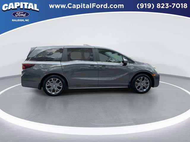 Used 2025 Honda Odyssey Touring image 9
