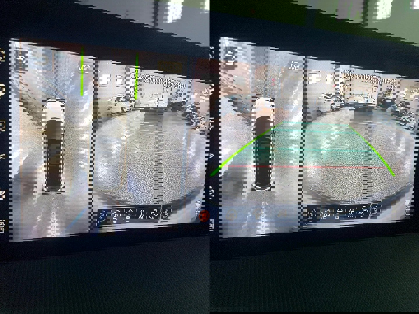 Used 2025 Nissan Murano SL w/ Cargo Package image 14