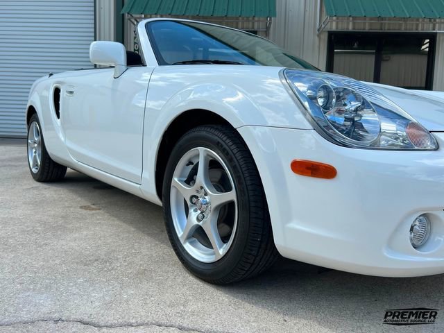 Used 2003 Toyota MR2 Spyder image 24