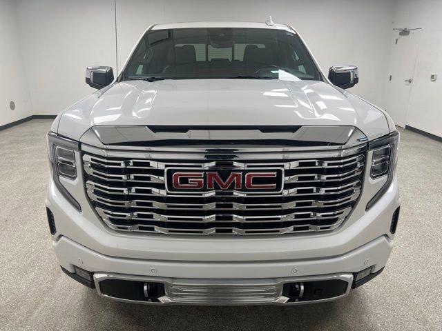 Used 2023 GMC Sierra 1500 Denali w/ Denali Reserve Package image 3