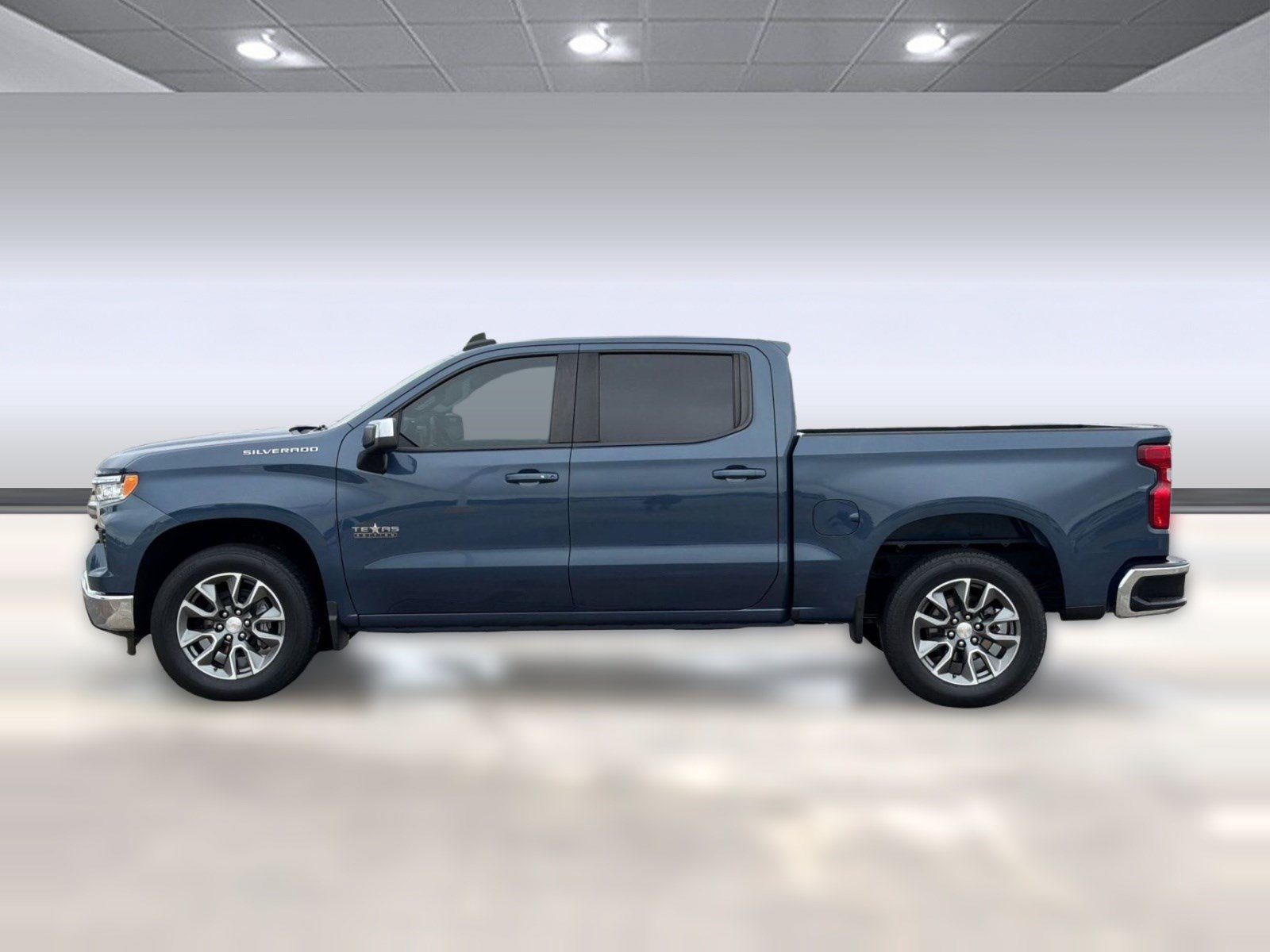 Used 2024 Chevrolet Silverado 1500 LT w/ Texas Edition Plus RWD image 2