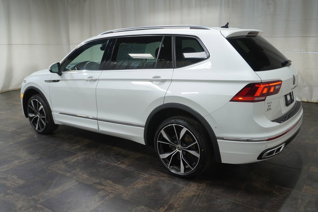 Used 2023 Volkswagen Tiguan SEL R-Line image 7
