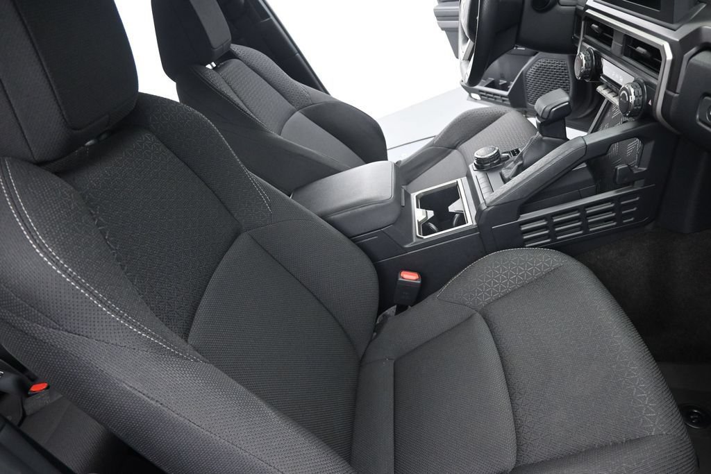 Used 2025 Toyota 4Runner SR5 AWD/4WD image 11