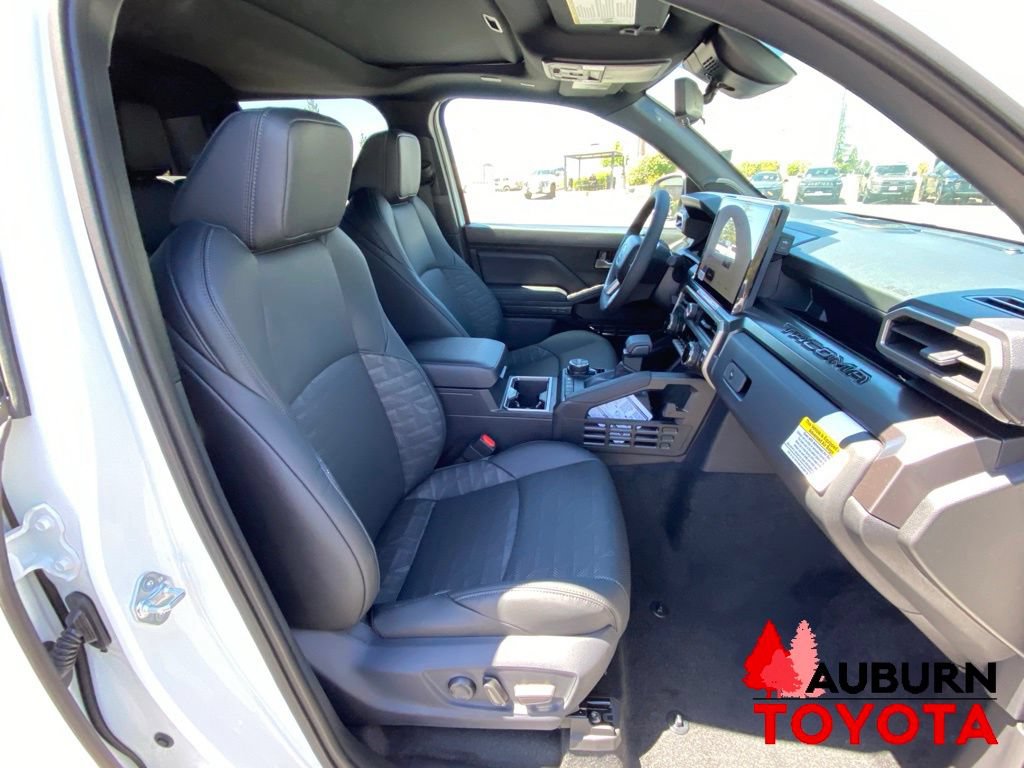 New 2026 Toyota Tacoma TRD Off-Road AWD/4WD image 16