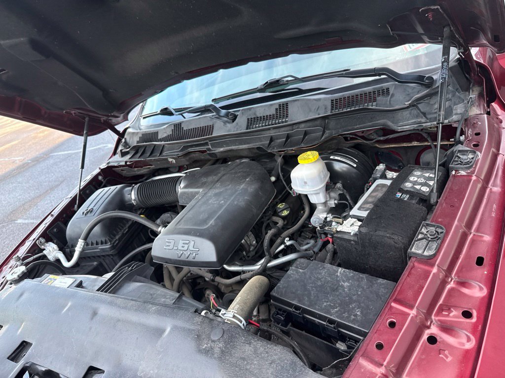 Used 2020 RAM 1500 Warlock RWD image 33