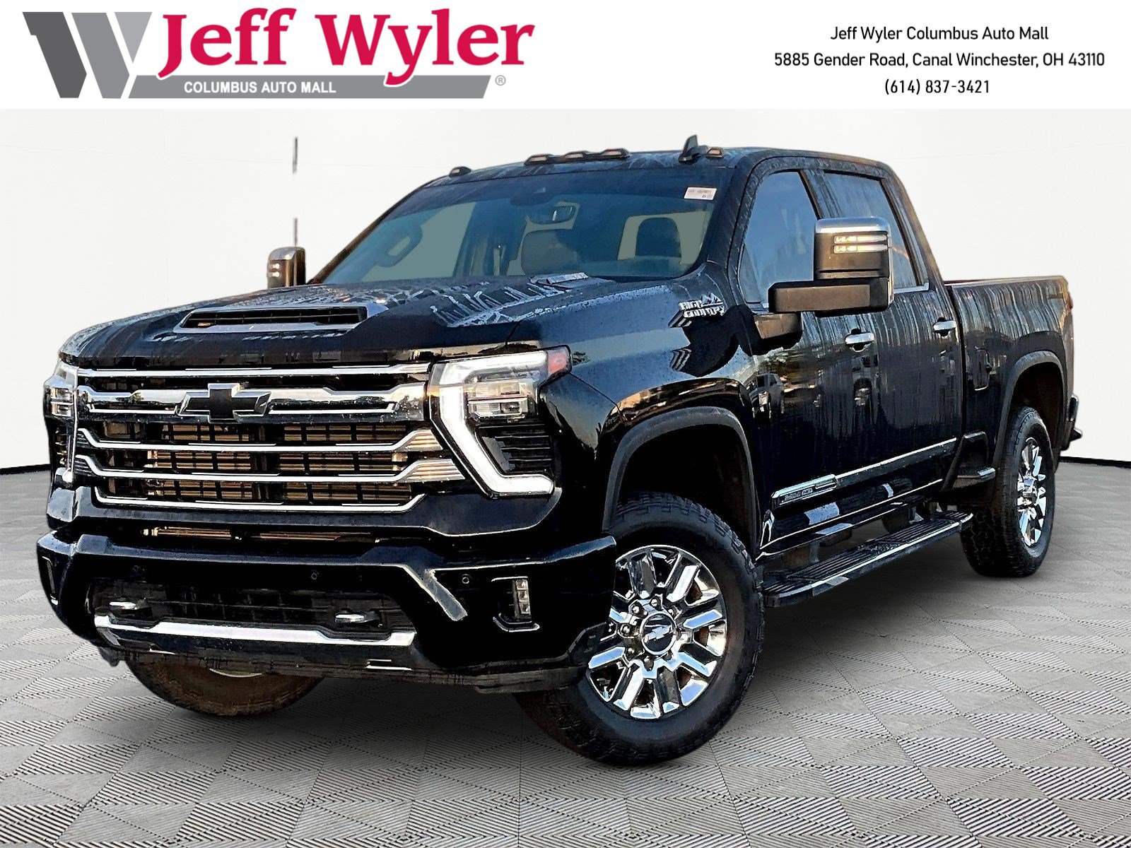 Used 2024 Chevrolet Silverado 2500 High Country w/ Technology Package AWD/4WD image 1