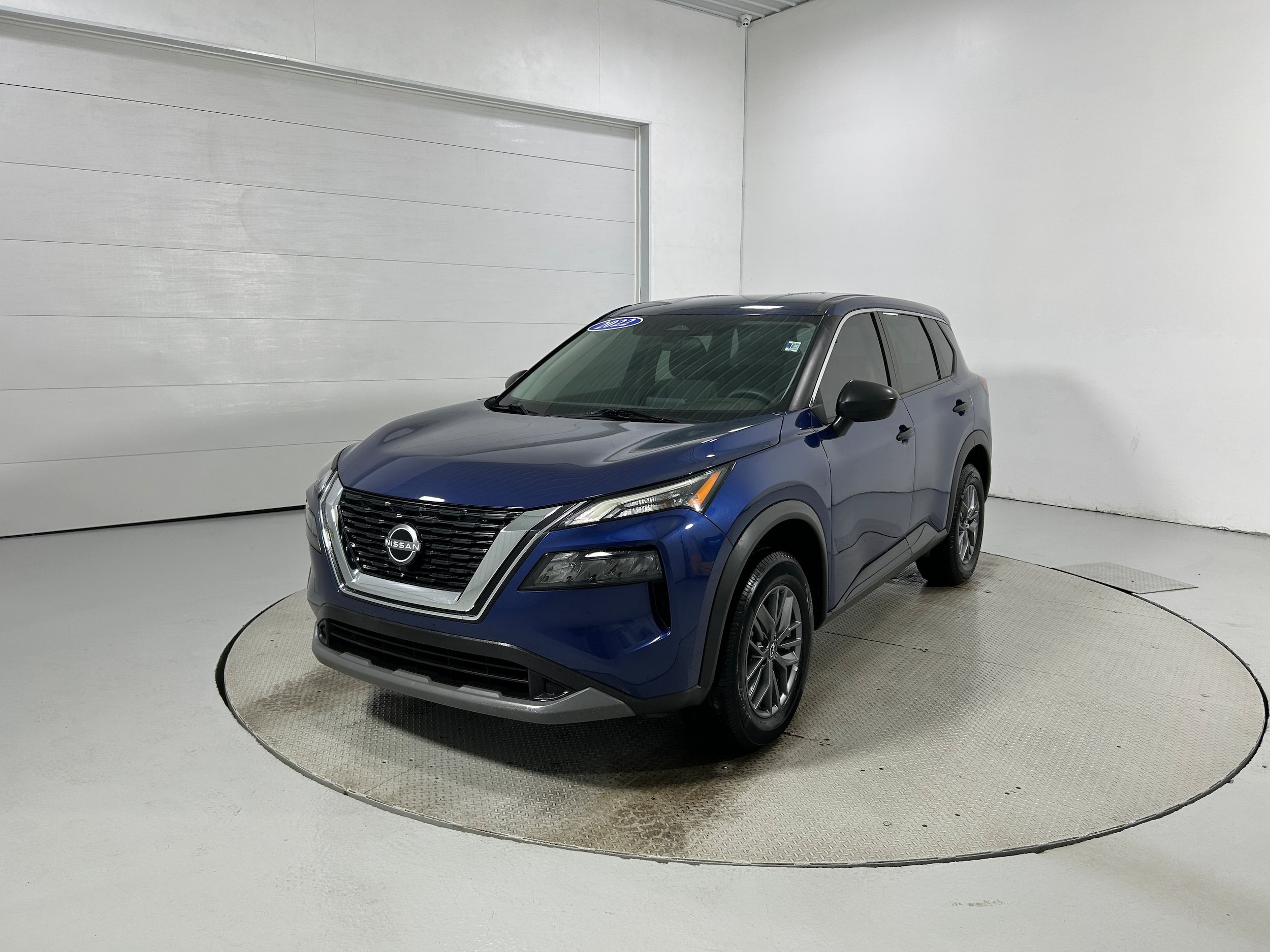 Used 2022 Nissan Rogue S AWD/4WD image 19