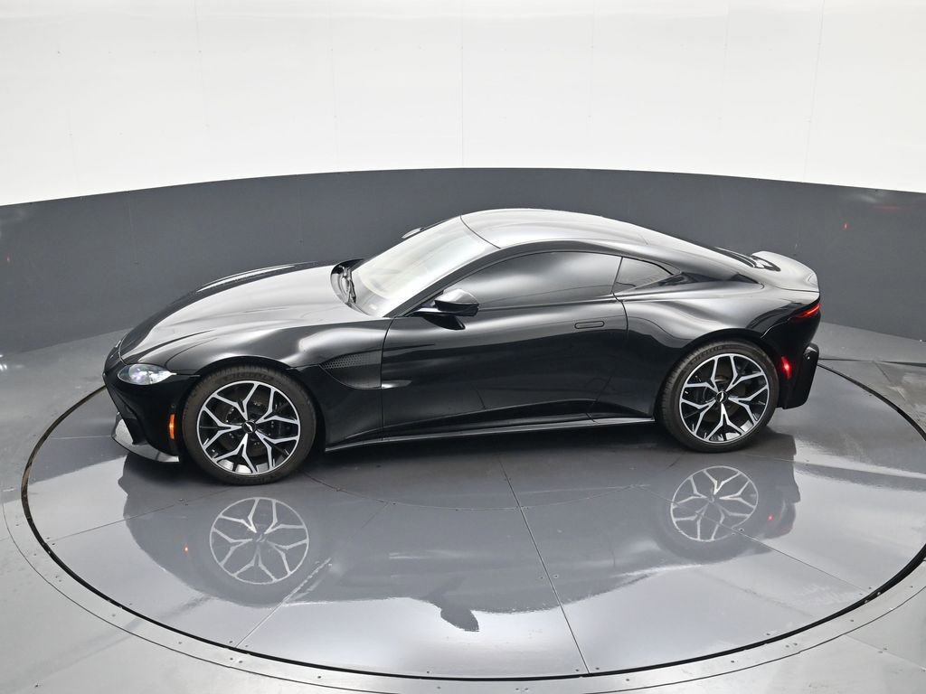 Used 2019 Aston Martin V8 Vantage Coupe image 29
