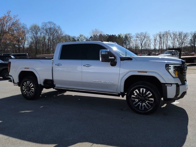 Used 2025 GMC Sierra 2500 Denali Ultimate w/ Max Trailering Package image 2