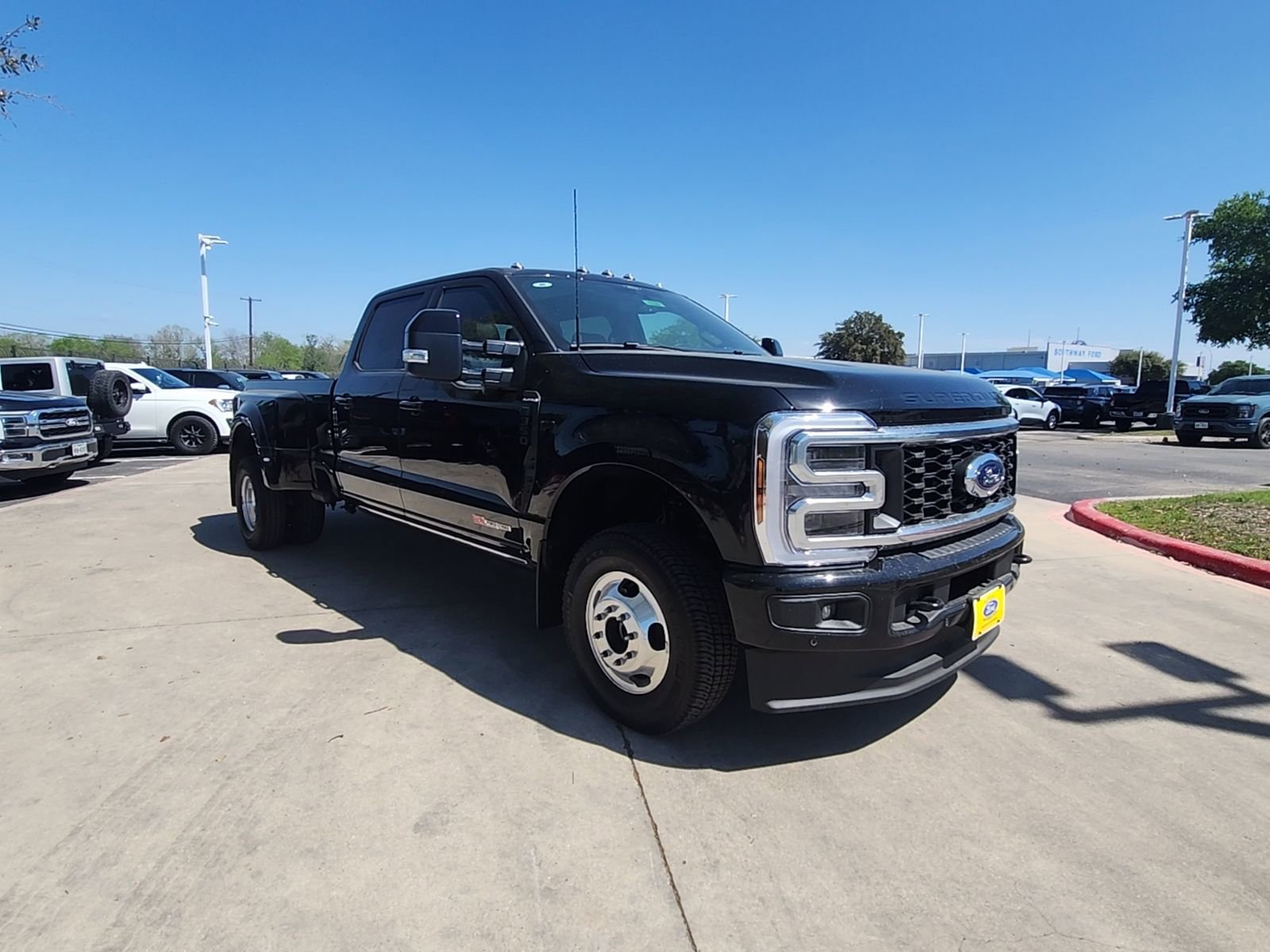 New 2026 Ford F350 Platinum image 5