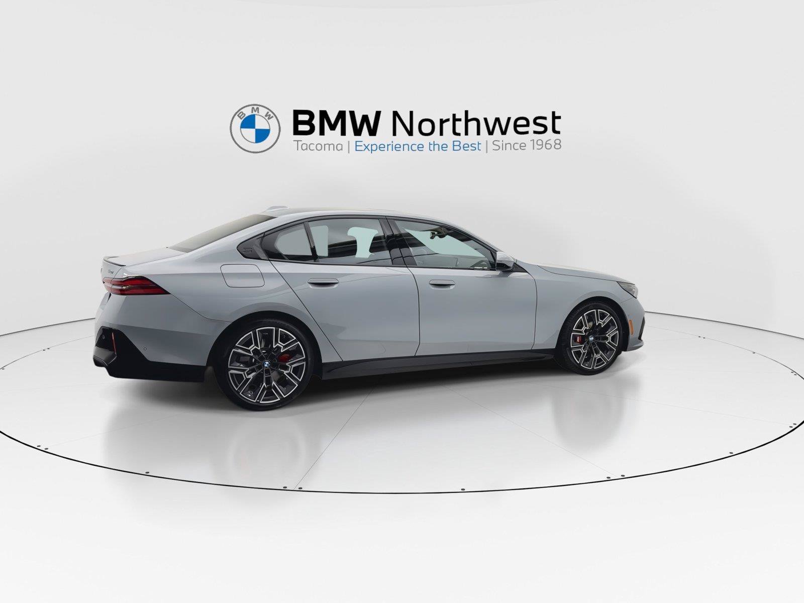 New 2027 BMW 540i xDrive w/ M Sport Package AWD/4WD image 4