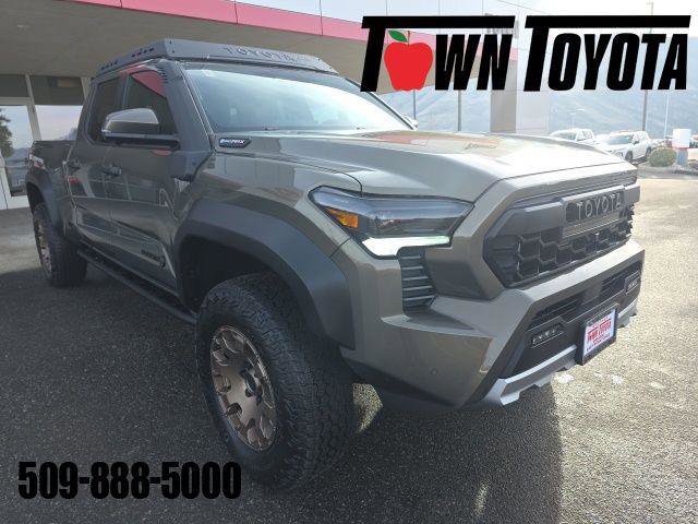 Certified 2025 Toyota Tacoma Trailhunter image 1