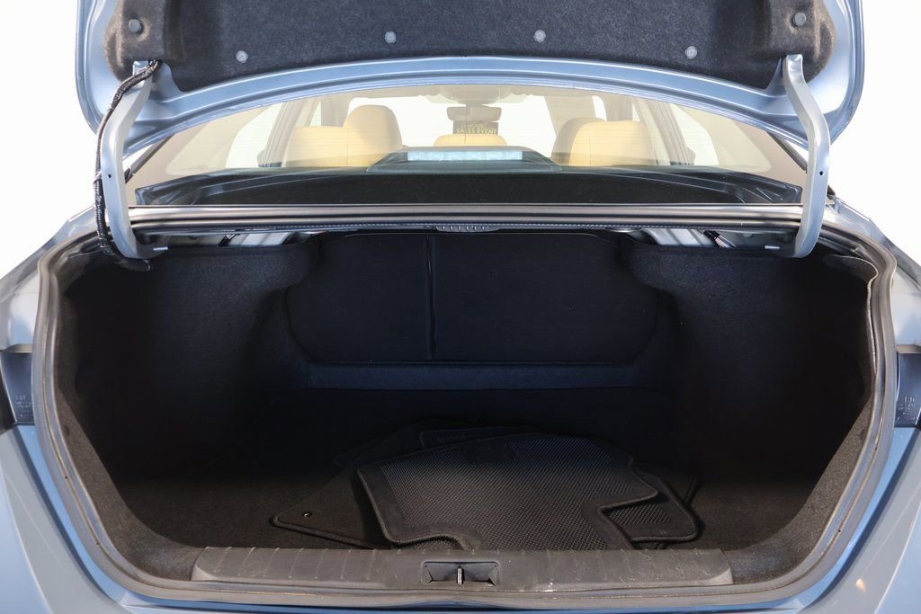 Used 2025 Nissan Sentra SV w/ SV Premium Package image 14