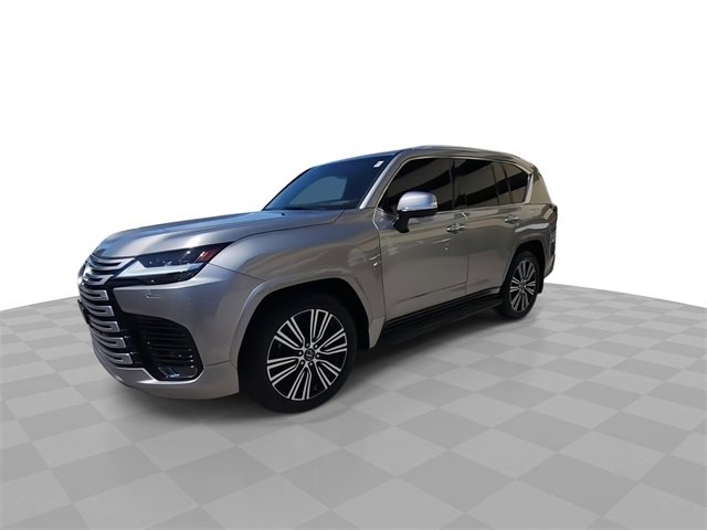 Used 2023 Lexus LX 600 4WD w/ Luxury Package image 4