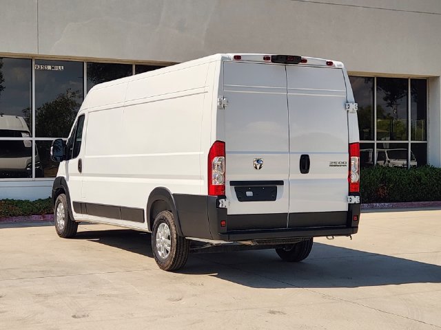 Used 2025 RAM ProMaster 3500 w/ Quick Order Package 22G SLT FWD image 5