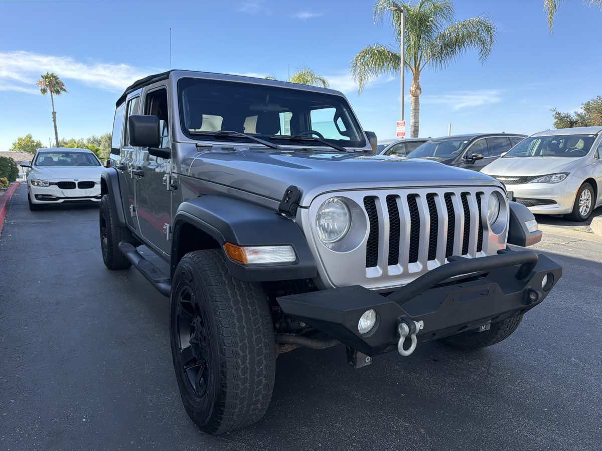 Used 2018 Jeep Wrangler Unlimited Sport AWD/4WD image 16
