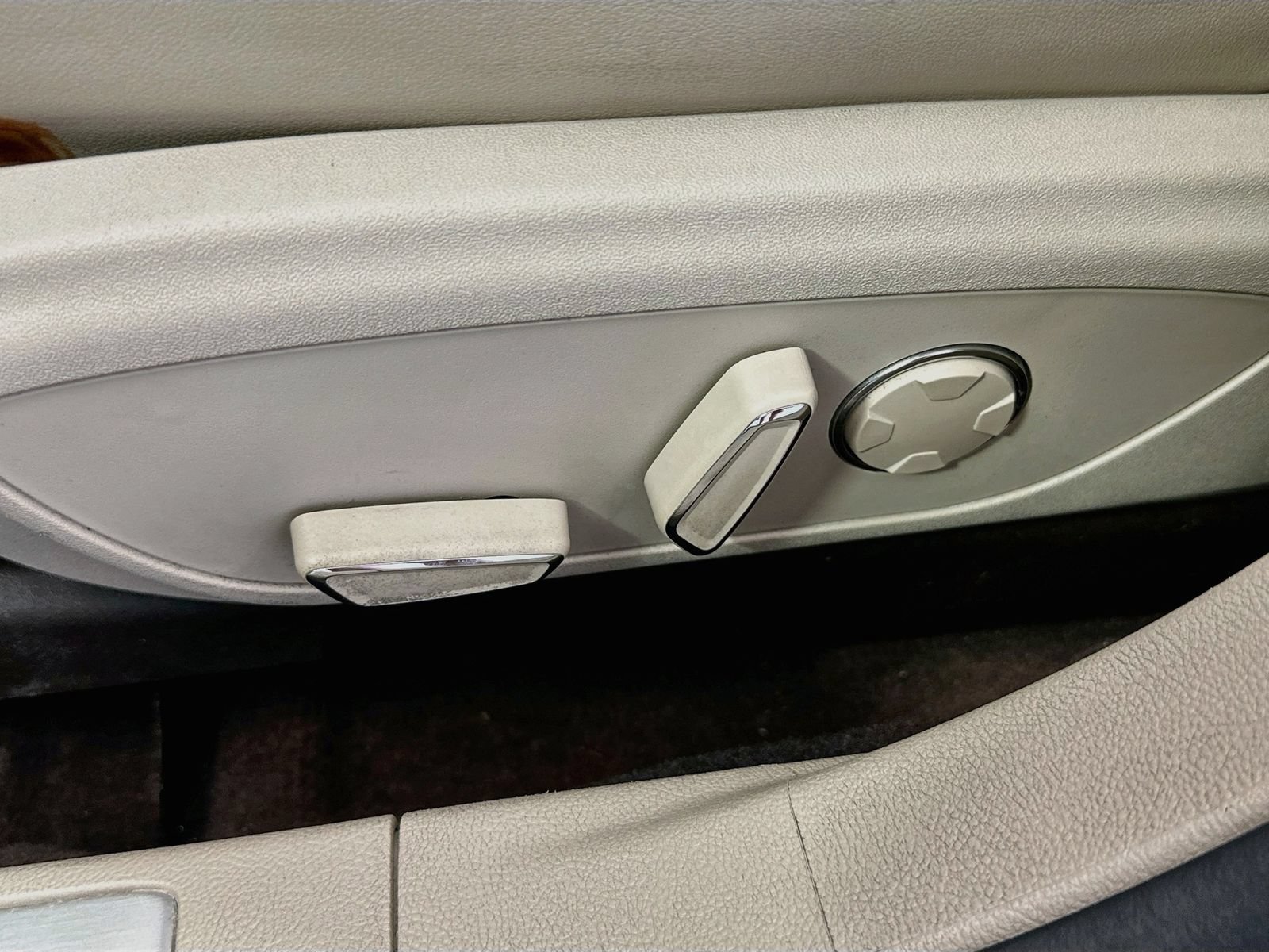 Used 2019 Lincoln MKZ Reserve w/ Reserve Plus Package FWD image 19