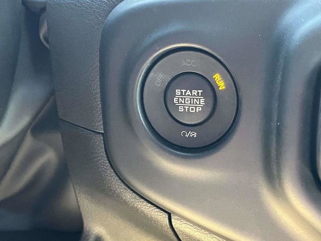Used 2023 Jeep Gladiator Sport AWD/4WD image 31