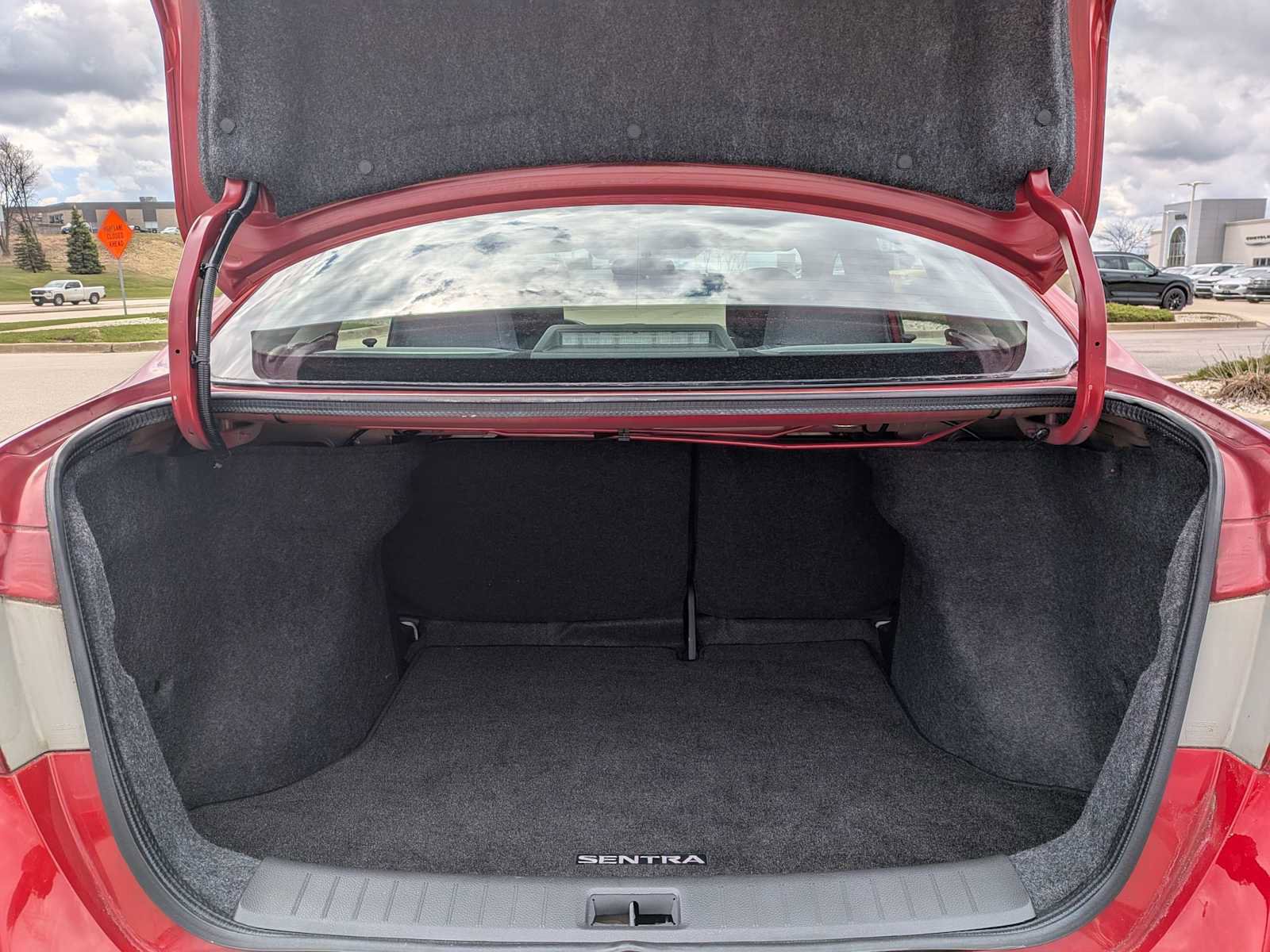 Used 2017 Nissan Sentra SV image 31