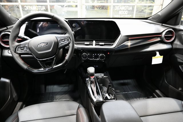 New 2026 Chevrolet Trax RS w/ Sunroof Package image 12