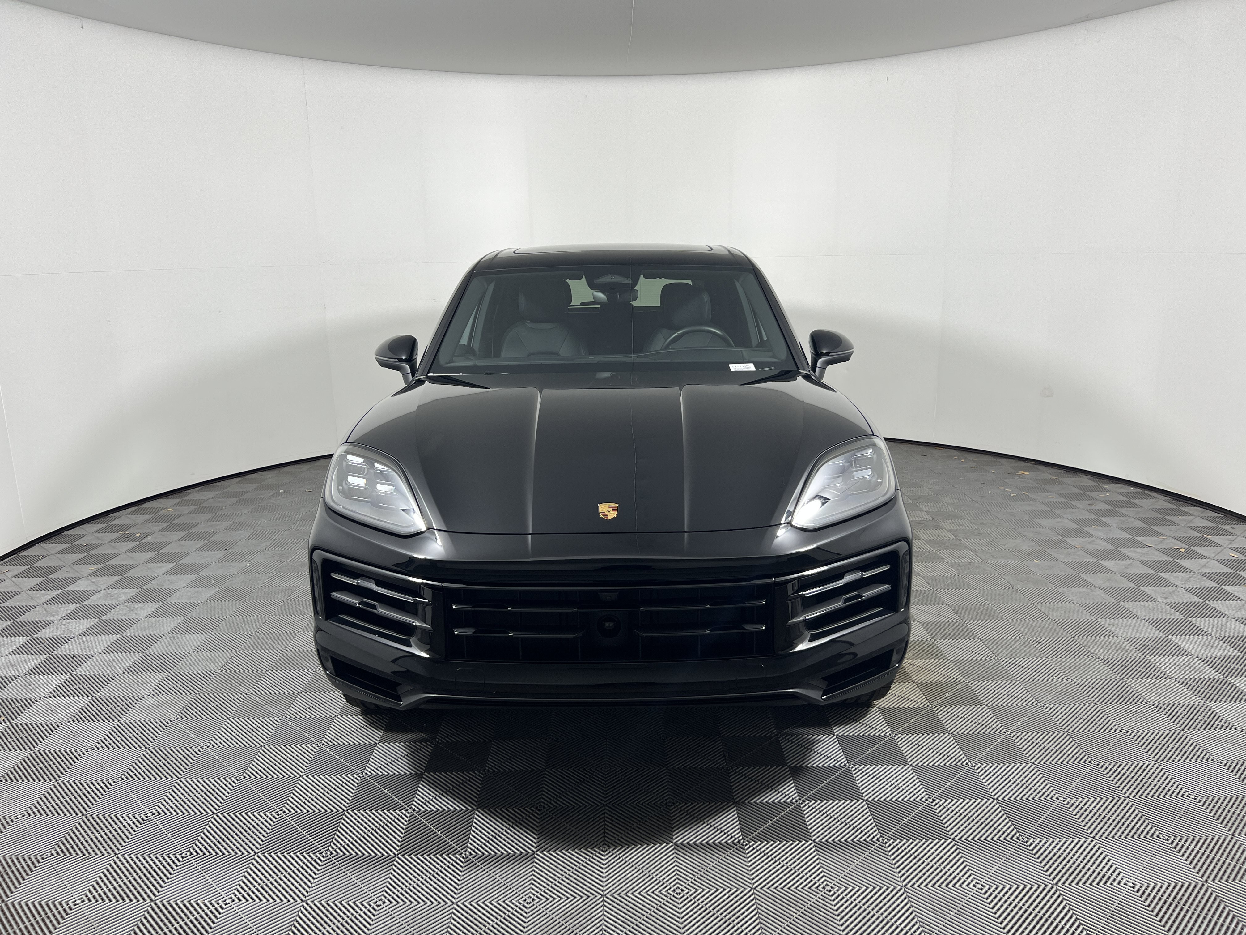 Certified 2026 Porsche Cayenne AWD/4WD image 10