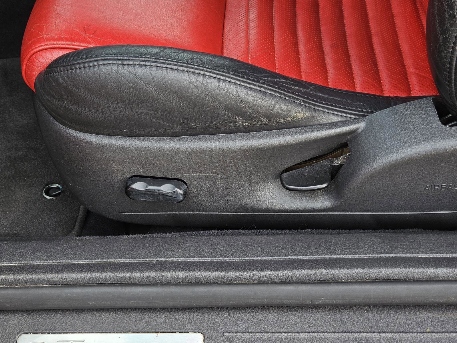 Used 2002 Ford Thunderbird RWD image 24