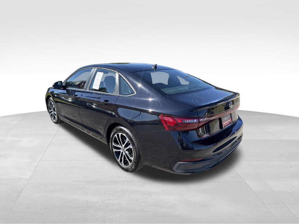 Used 2026 Volkswagen Jetta Sport FWD image 6