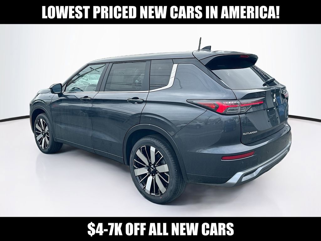 New 2026 Mitsubishi Outlander SE image 5
