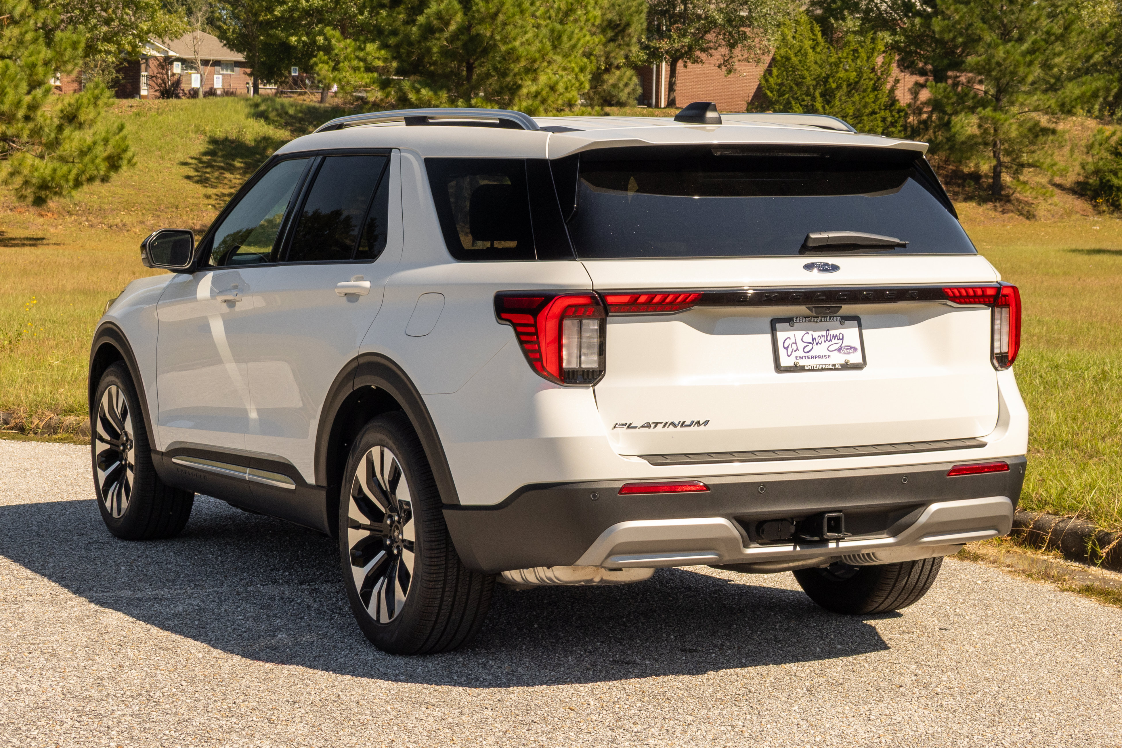 New 2026 Ford Explorer Platinum RWD image 4