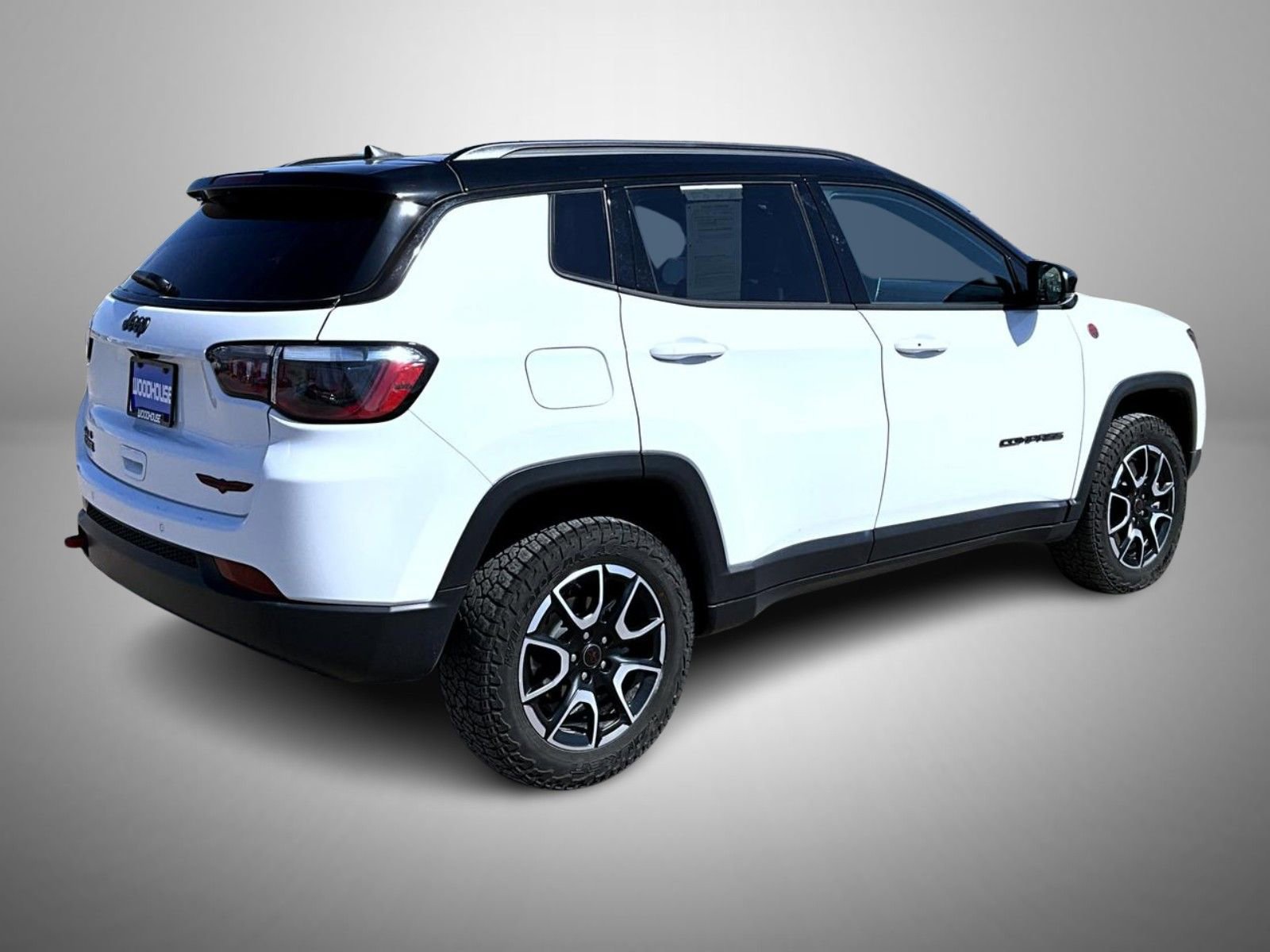 Used 2025 Jeep Compass Trailhawk AWD/4WD image 5